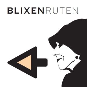 Blixenruten er afmærket med skilte, et protræt af Karen Blixen.